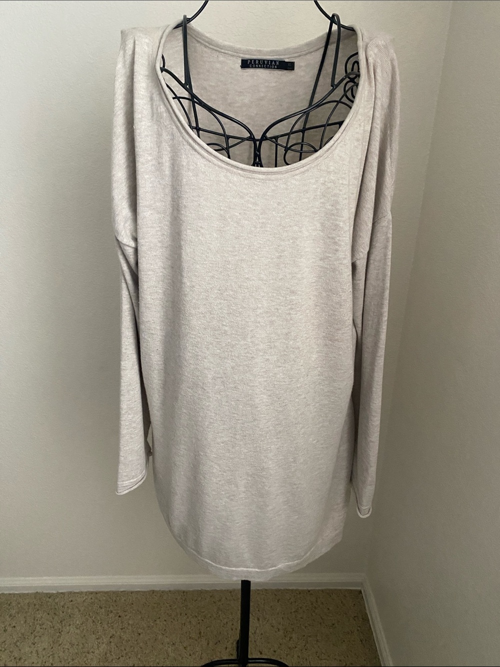Peruvian Connection Long Sleeve Scoop Neck Top in Light Taupe